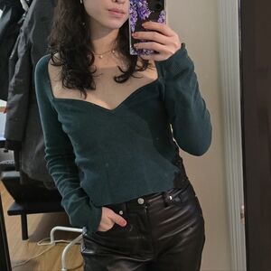 Express Body Contour Top With Lace Detailing (M)